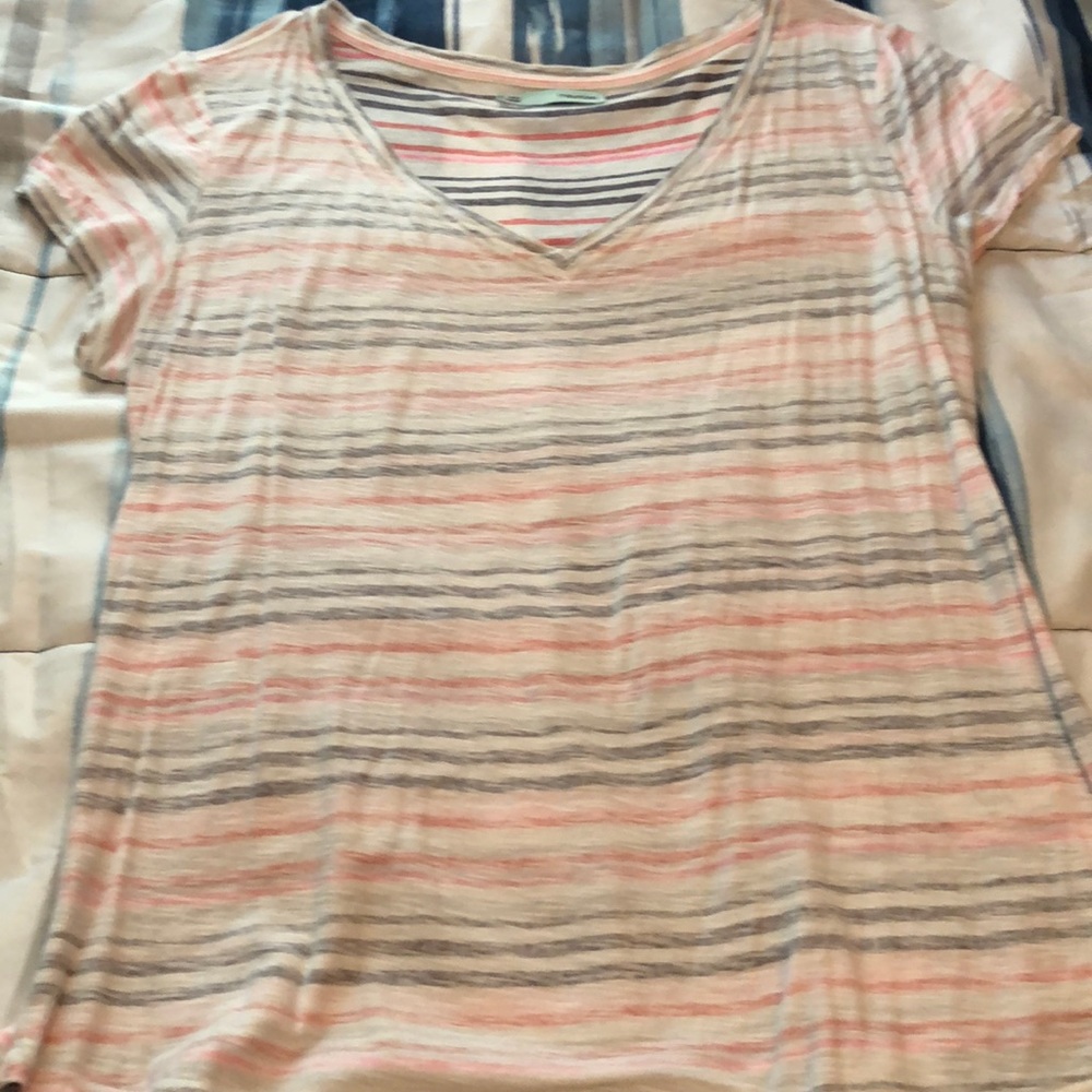 Short sleeve shirt